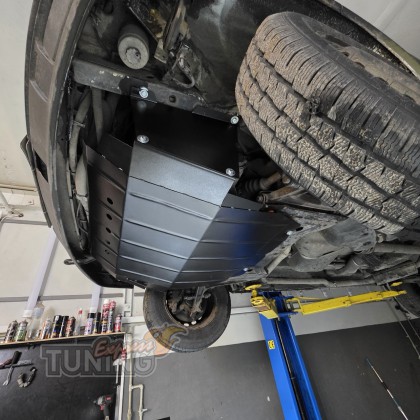 Защита двигателя Volkswagen Transporter T4 под мотор и коробку с