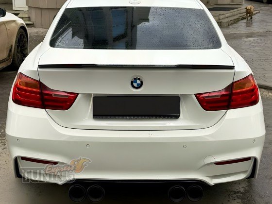 Оригинальный задний бампер на BMW 4 F32 пластик