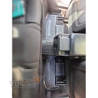 Задние ковры салона Dodge Chalenger 3
