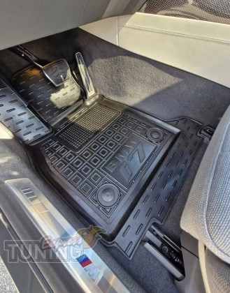 Резиновые коврики для BMW i7 G70E