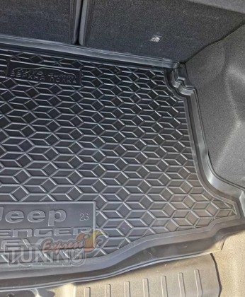Резиновый ковер багажника Jeep Avenger Ev 2023