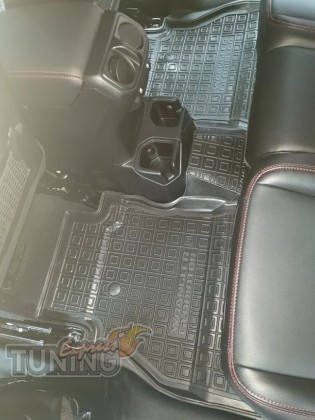 Резиновые коврики салона Jeep Gladiator фото
