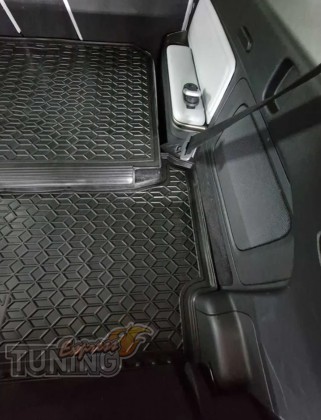 Оригинальный коврик багажника для Rivian R1S фото