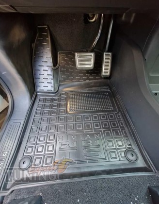Резиновые коврики Rivian R1T 2023