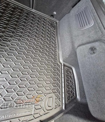 Резиновый коврик на Alfa Romeo Stelvio в багажник