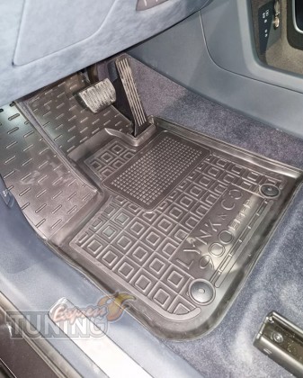 Резиновые коврики Lync & Co 900