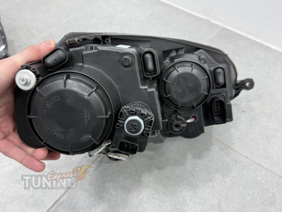 Передние фары Led на Фольксваген Гольф 5