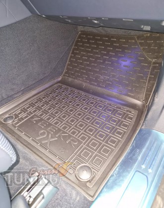 Оригинальные коврики на Zeekr 9X