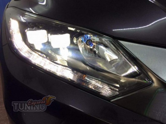 Фирменные фары для Honda Hr-V 2 дорестайл 2014-2017