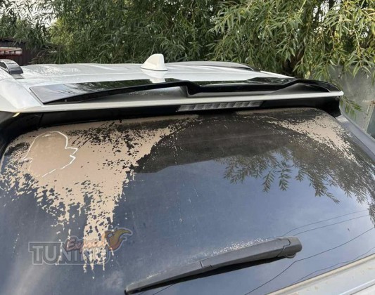 Спойлер для Toyota Rav 4 5 2018-2024