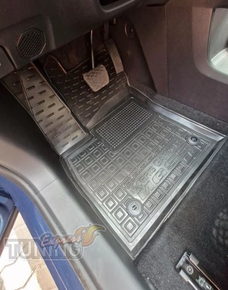 Резиновые коврики для MG S5 EV