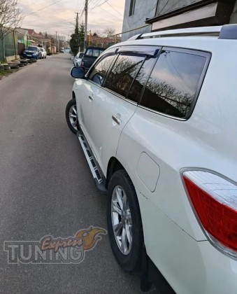 Оригинальные пороги Sunrize Toyota Highlander 2