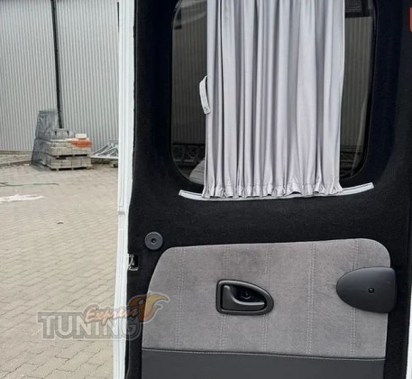 Шторки Renault Trafic 3 поколения 2014-2021