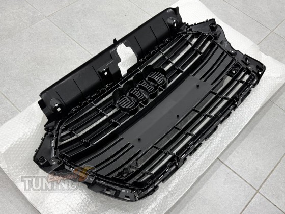Решетка в оригинальном дизайне Audi A3 8V 2017-2020 8V3853651AA 