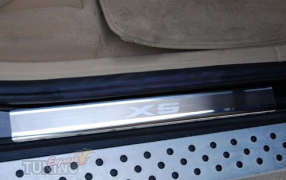 заказать Накладки на пороги БМВ Х5 E70 (защитные пороги BMW X5 E