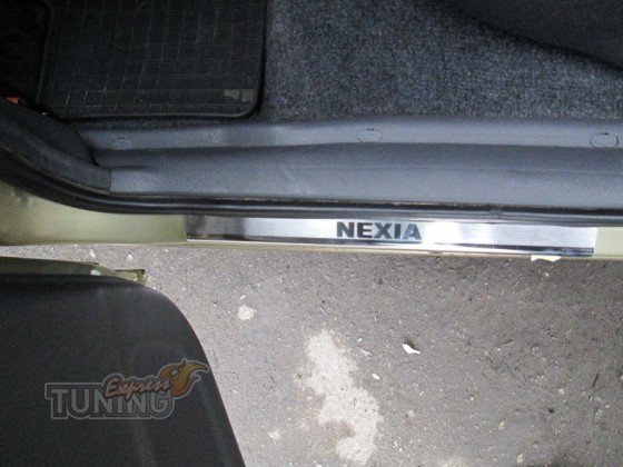 Накладки на пороги Дэу Нексия (защитные накладки Daewoo Nexia)