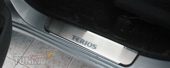 заказать Накладки на пороги Дайхатсу Териос (защитные накладки D