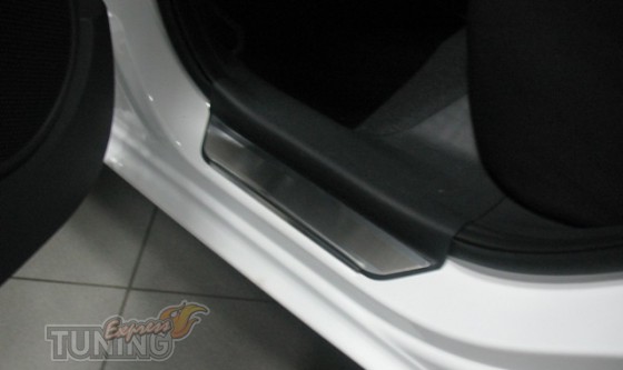 купить Накладки на пороги Киа Соул (защитные накладки Kia Soul)