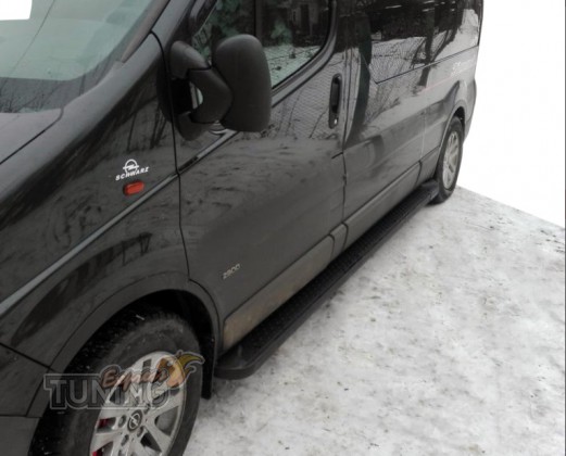 Пороги Renault Trafic дизайн Almond черные
