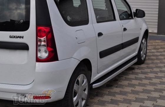 Пороги боковые Dacia Logan MCV дизайн Fullmond