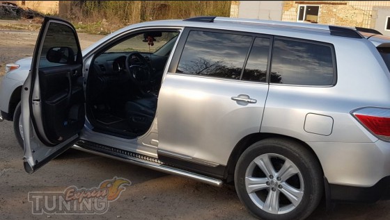 Пороги труба с листом Toyota Highlander 2
