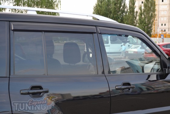Ветровики Митсубиси Паджеро 3 (дефлекторы окон Mitsubishi Pajero