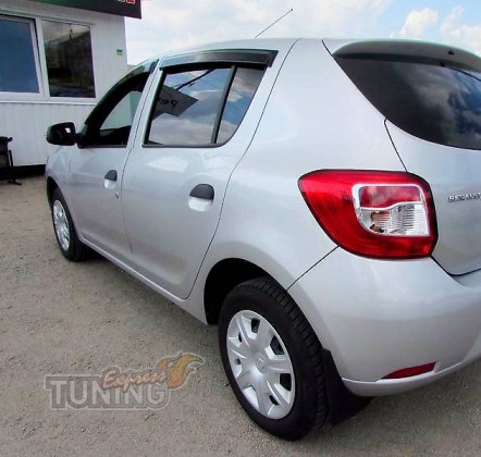 Ветровики Renault Sandero 2 (дефлекторы окон)