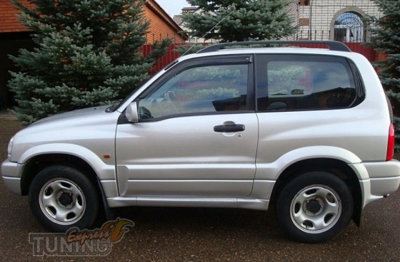 Фирменные ветровики окон на Suzuki Grand Vitara 3d 1998