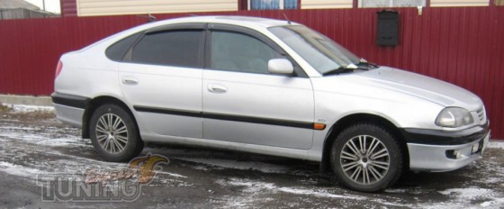 Ветровики Тойота Авенсис 1 (дефлекторы окон Toyota Avensis 1)