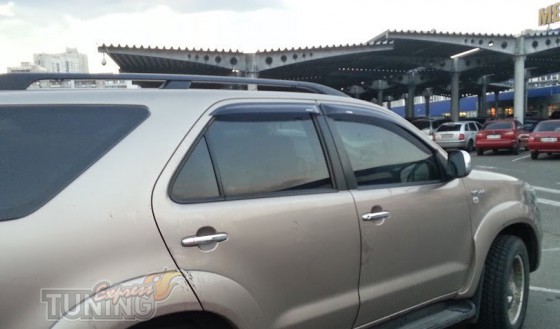 Ветровики Тойота Фортунер (дефлекторы окон Toyota Fortuner)