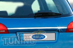 Хромированная накладка над номером Kia Venga (Хром планка заднег