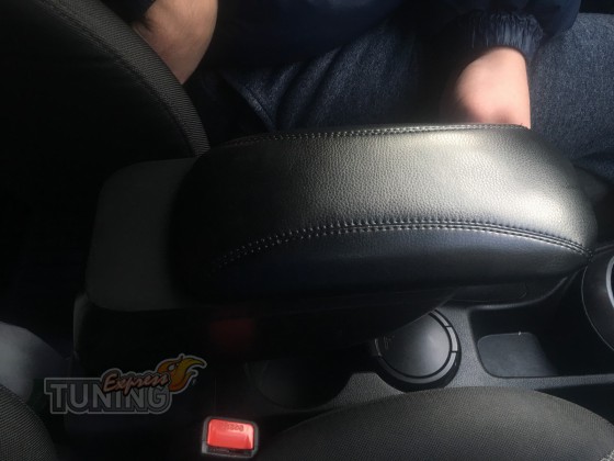 Подлокотник Хендай Акцент 4 оригинал (подлокотник на Hyundai Acc