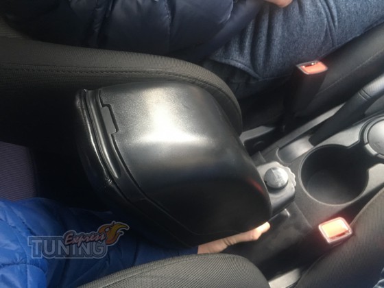 купить подлокотник на Hyundai Accent 4