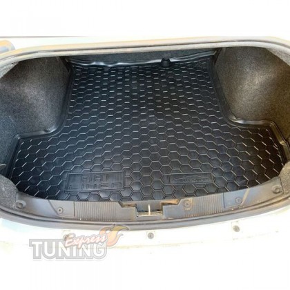 Резиновый коврик багажника Fiat Linea
