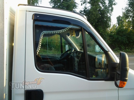 Оригинальные ветровики Iveco Daily