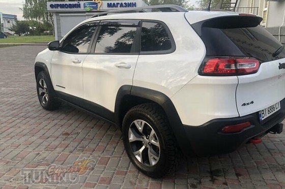 Ветровики на окна Jeep Cherokee KL фото