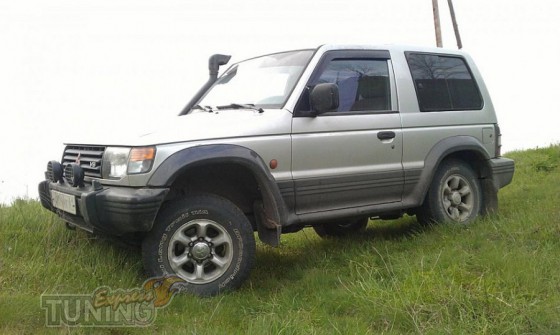 Ветровики Митсубиси Паджеро 2 (дефлекторы окон Mitsubishi Pajero