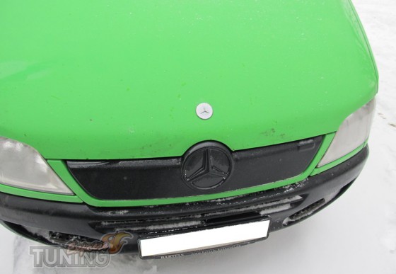 Оригинальная заглушка накладки на решетку Mercedes Sprinter W901