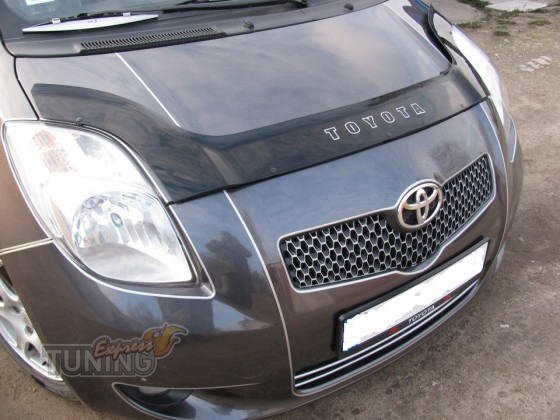 Дефлектор на капот Toyota Yaris 2 фото Мухобойка