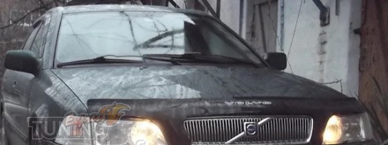 Дефлектор капота Volvo V40 Cross Country оригинал мухобойка