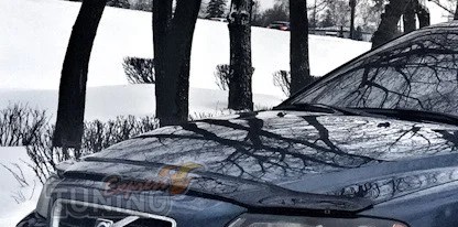Дефлектор на капот Volvo S60 1 оригинал