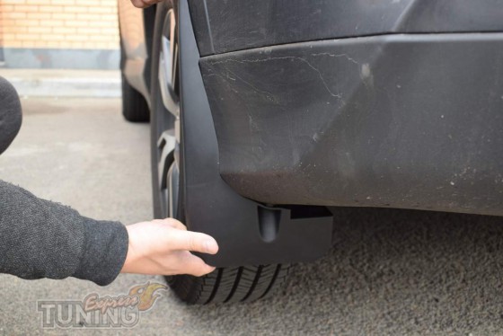 Задние брызговики на Toyota RAv 4 4 оригинал