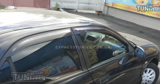 Ветровики Митсубиси Каризма