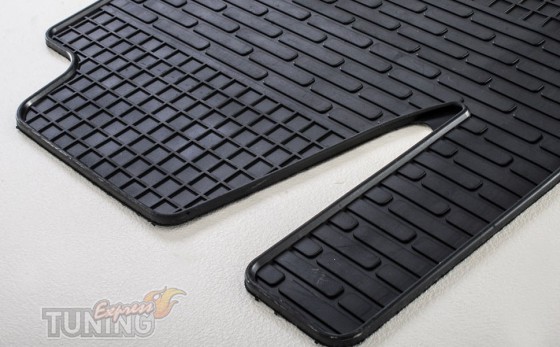 Чешские грязезащитные коврики Lexus Rx 350 (фото ЭкспрессТюнинг)