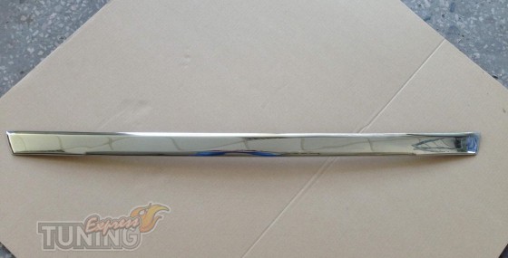 Хром сверху над номером Chevrolet Aveo T250